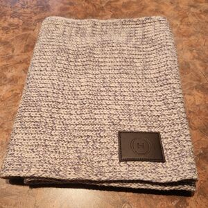 HitWear Infinity Scarf - soft grey and white